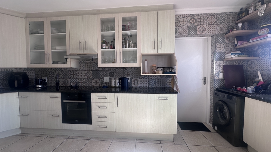 2 Bedroom Property for Sale in Lovemore Heights Estate Eastern Cape